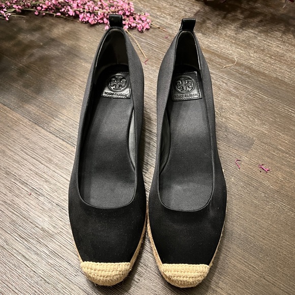 Tory Burch Heather 40MM Wedge Espadrilles Black Satin - Picture 1 of 11